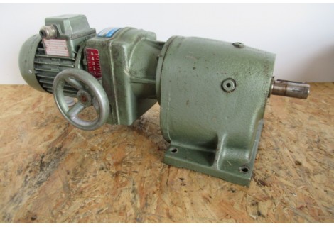 15 RPM tot 75 RPM 0,18 KW Asmaat 20 mm. Used